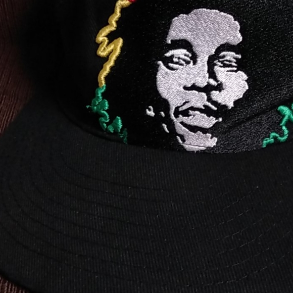 Vintage Bob Marley Embroidered Ball Cap & Wristband Set - Picture 8 of 16